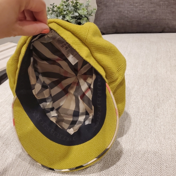 HP Brand new Burberry newsboy hat size medium - Picture 5 of 9